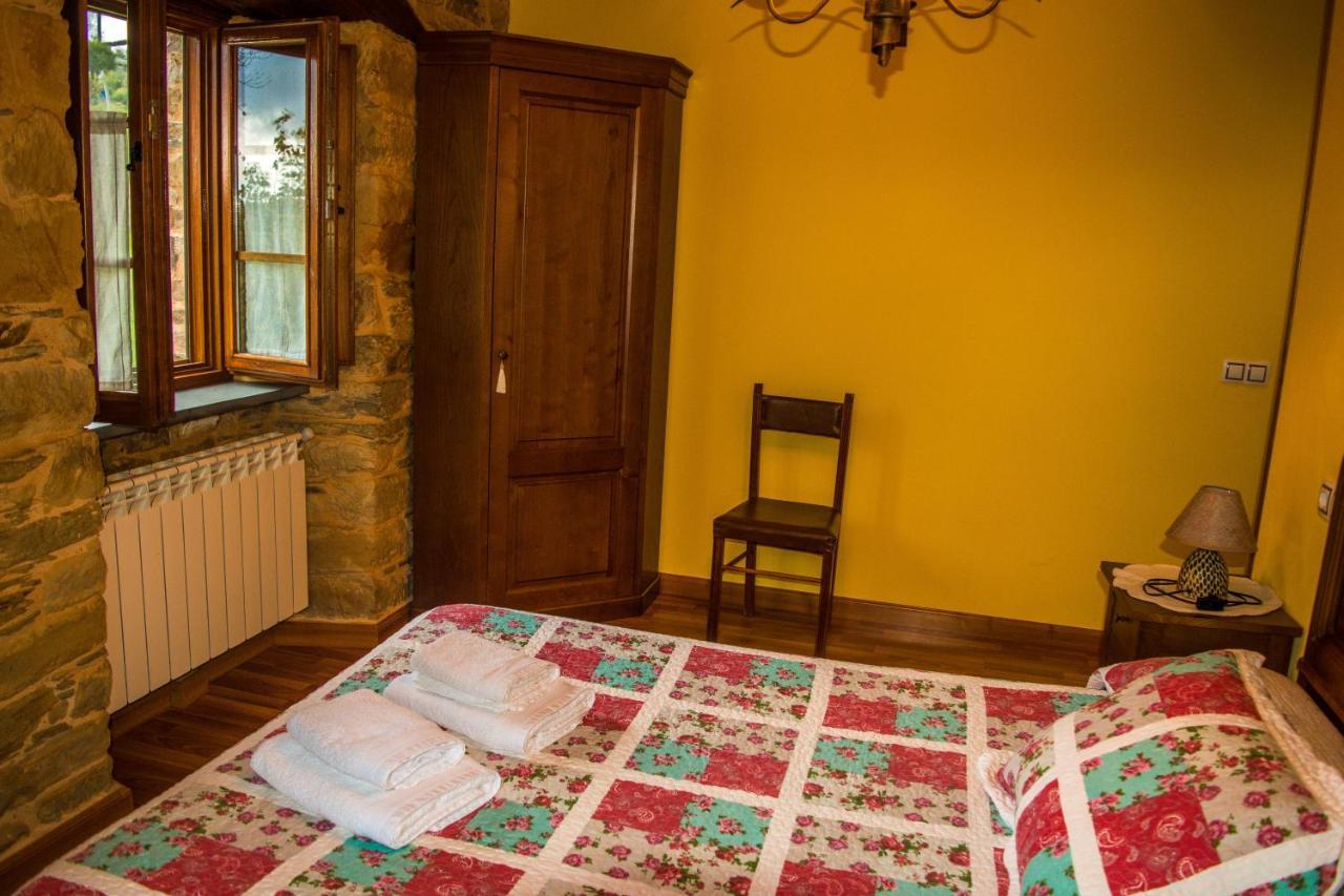 Apartamentos Rurales Tia Vicenta Santa Eulalia de Oscos Zewnętrze zdjęcie