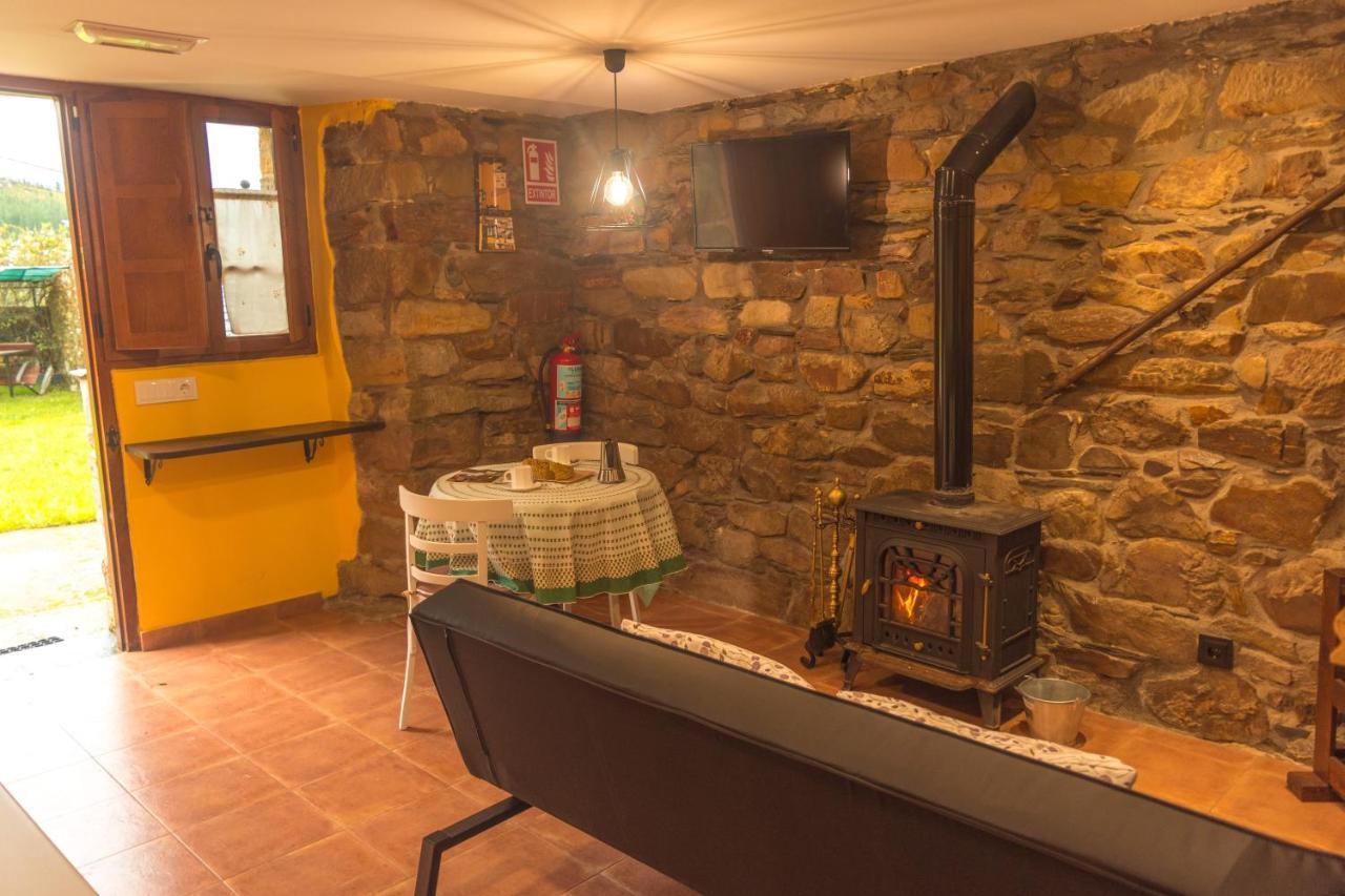 Apartamentos Rurales Tia Vicenta Santa Eulalia de Oscos Zewnętrze zdjęcie
