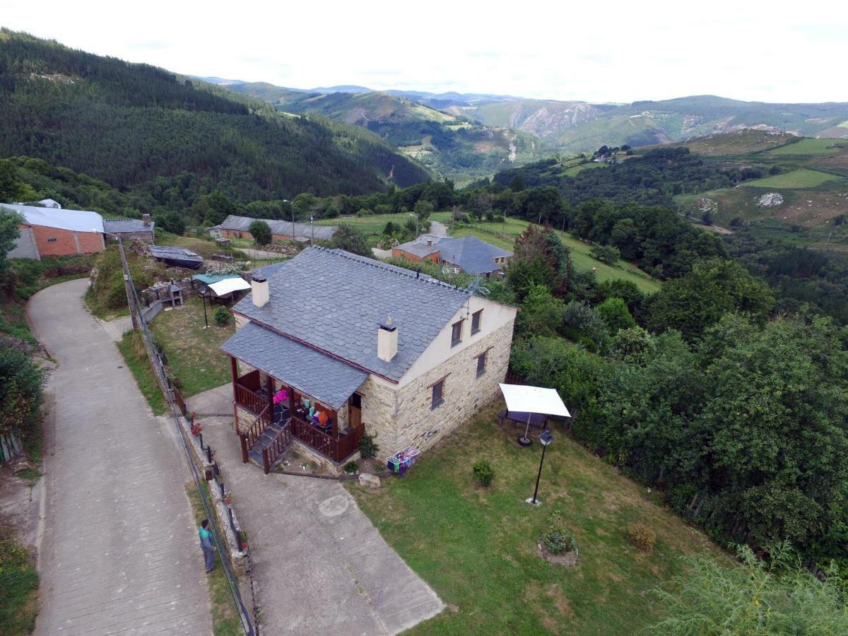 Apartamentos Rurales Tia Vicenta Santa Eulalia de Oscos Zewnętrze zdjęcie